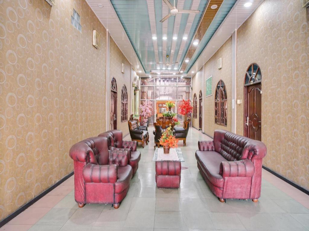 Oyo 1140 Hotel Tresya Tanjung Balai Tanjungbalai Eksteriør billede